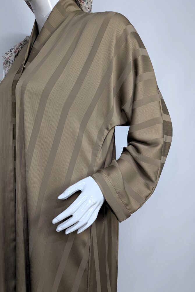 Soft Cascade Zoom Abaya - Golden shade - Image 2